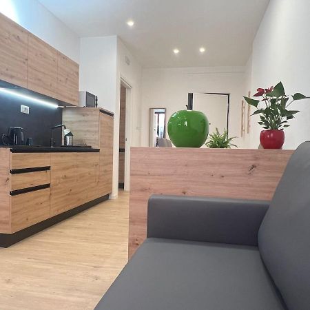 Yugogo Mazzini 41 - Bilocale Trento Centro Apartment Exterior foto