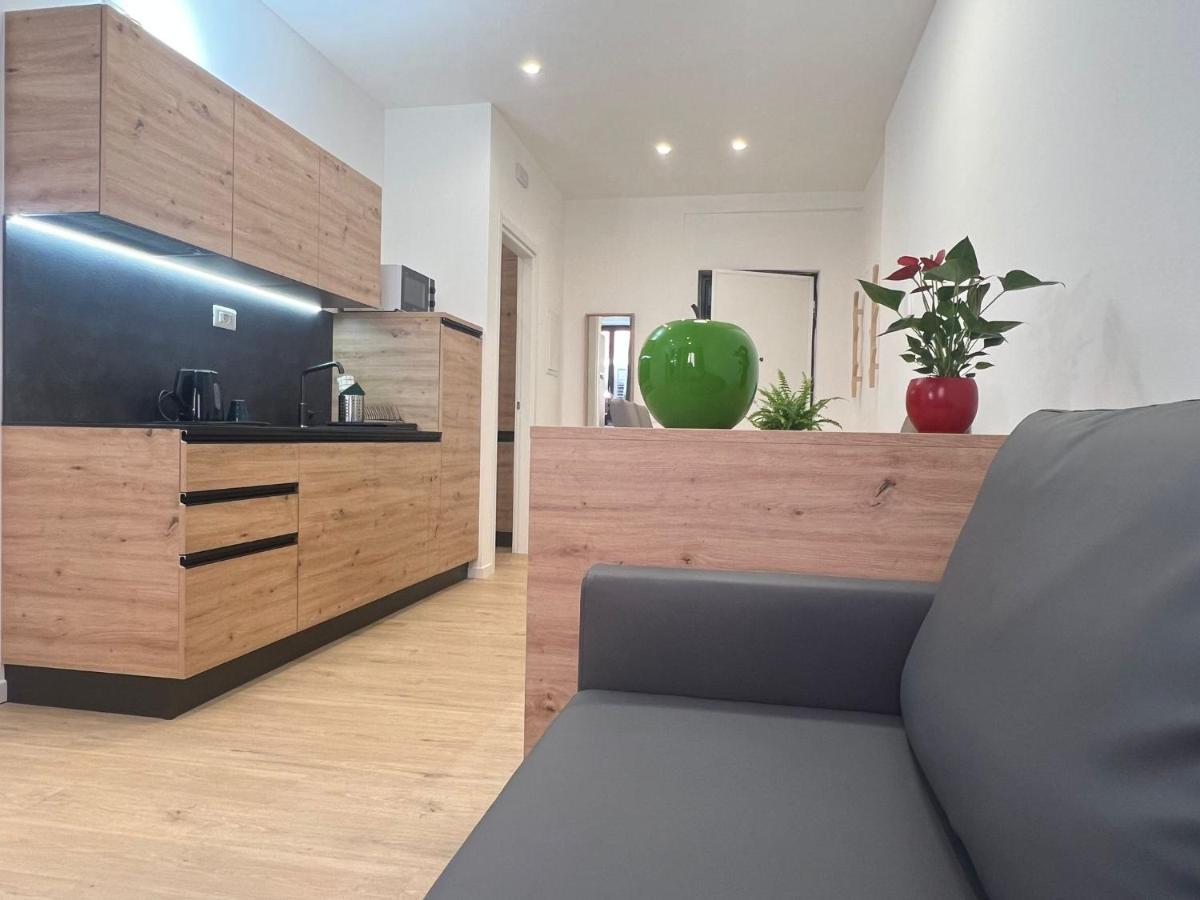 Yugogo Mazzini 41 - Bilocale Trento Centro Apartment Exterior foto