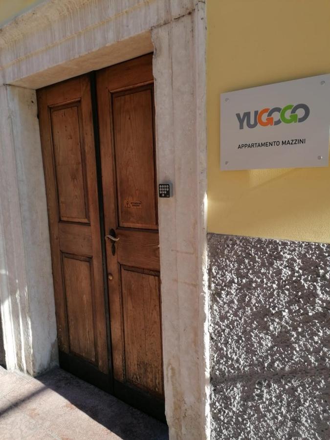 Yugogo Mazzini 41 - Bilocale Trento Centro Apartment Exterior foto